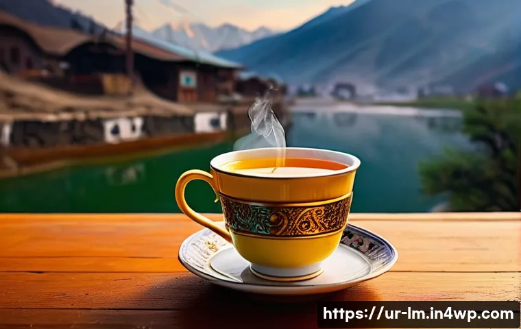 향신료 블렌드의 지역적 응용 사례 - **Kashmiri Kahwa in a Serene Setting:** A close-up, warm-toned photograph of a steaming cup of tradi...